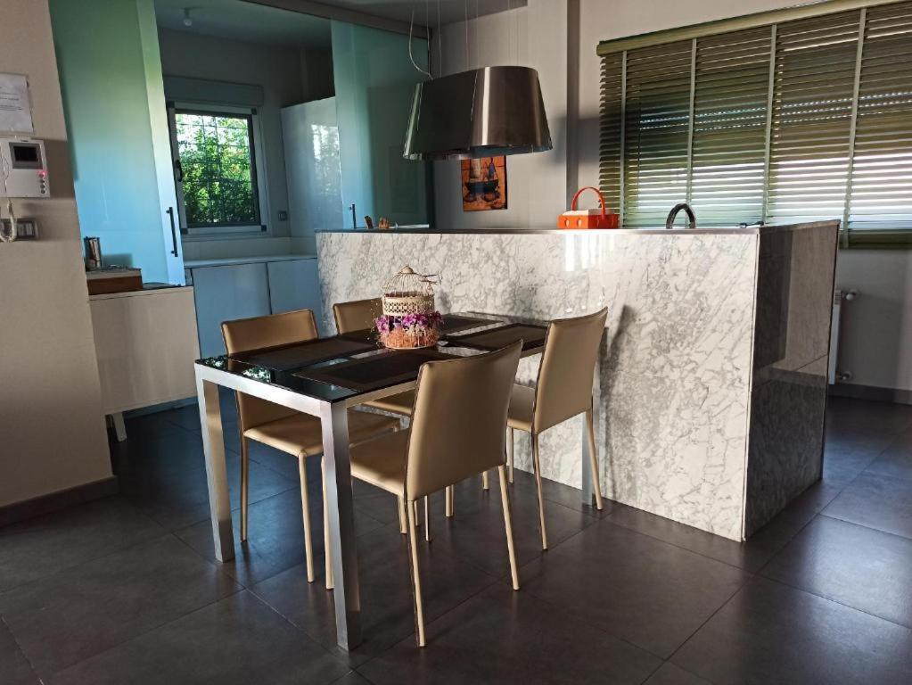 Casa Del Pueblo Villa Montichelvo Buitenkant foto